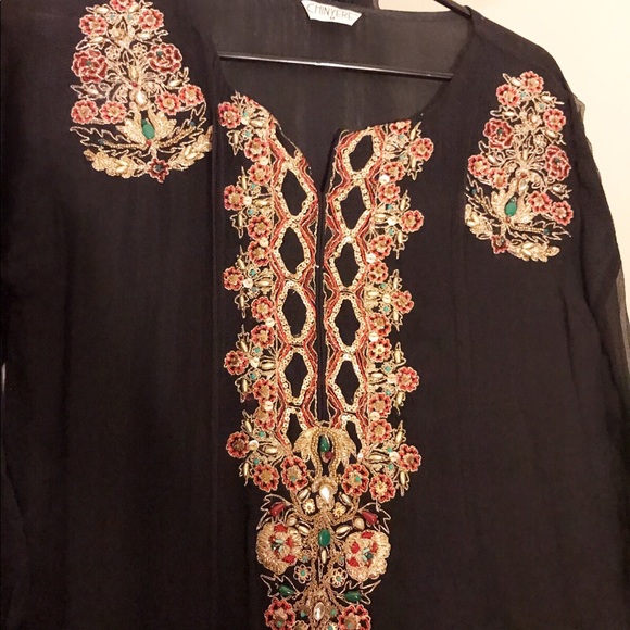 Pakistani Indian shirt dupatta - Picture 7 of 8
